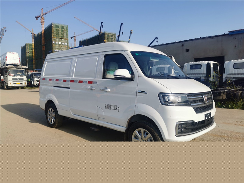 國(guó)六 華晨金杯新海獅X30面包冷藏車
