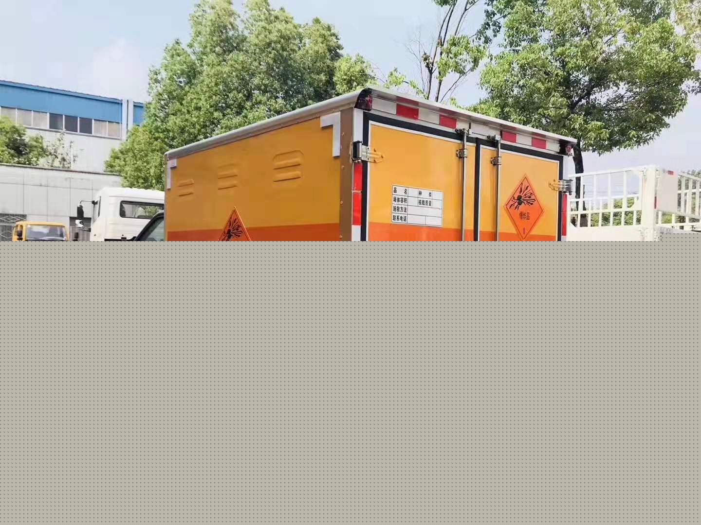 五十鈴四驅(qū)皮卡民爆器材車