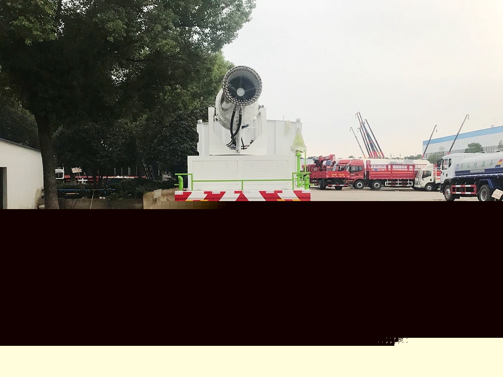 東風(fēng)專底噴霧霧炮車國六10立方/50-100米霧炮