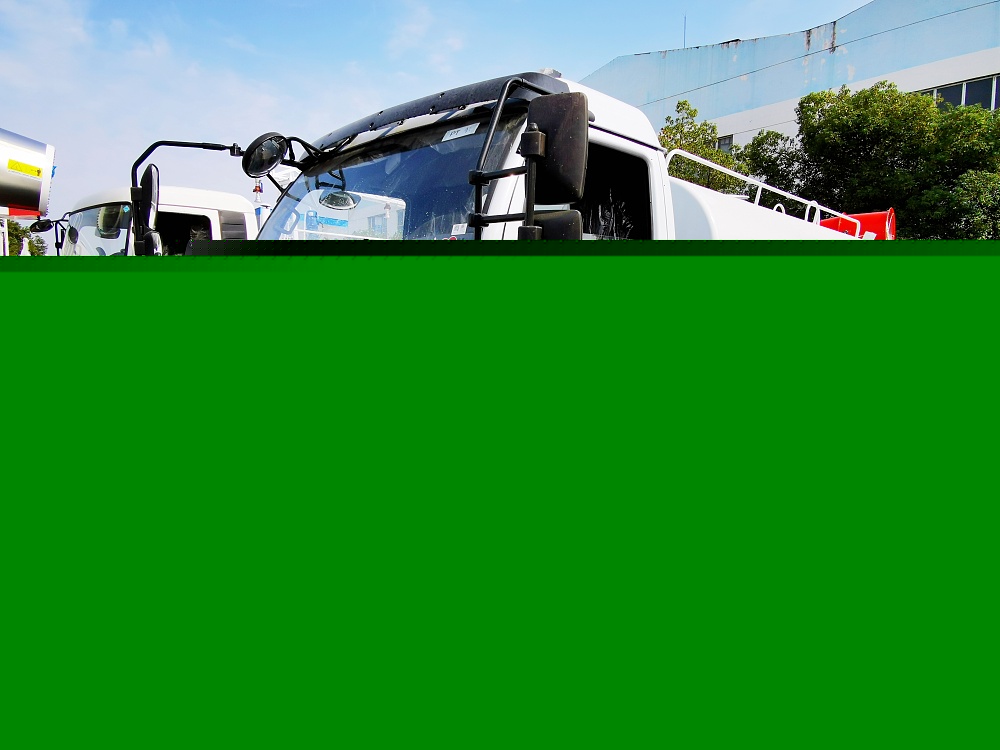 東風(fēng)大多利卡霧炮灑水車(chē)國(guó)六9立方/30-40米霧炮
