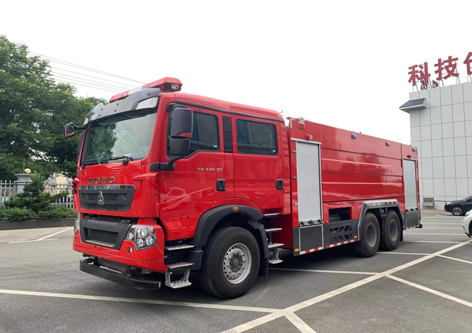 16噸水罐消防車(chē)