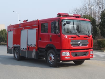 8.2噸東風(fēng)D9水罐消防車(chē)