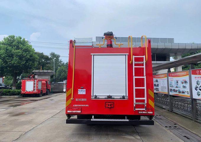 國六7噸東風(fēng)D9泡沫消防車